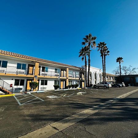 Casa Blanca Express & Suites Cypress Buena Park - Anaheim Area Esterno foto