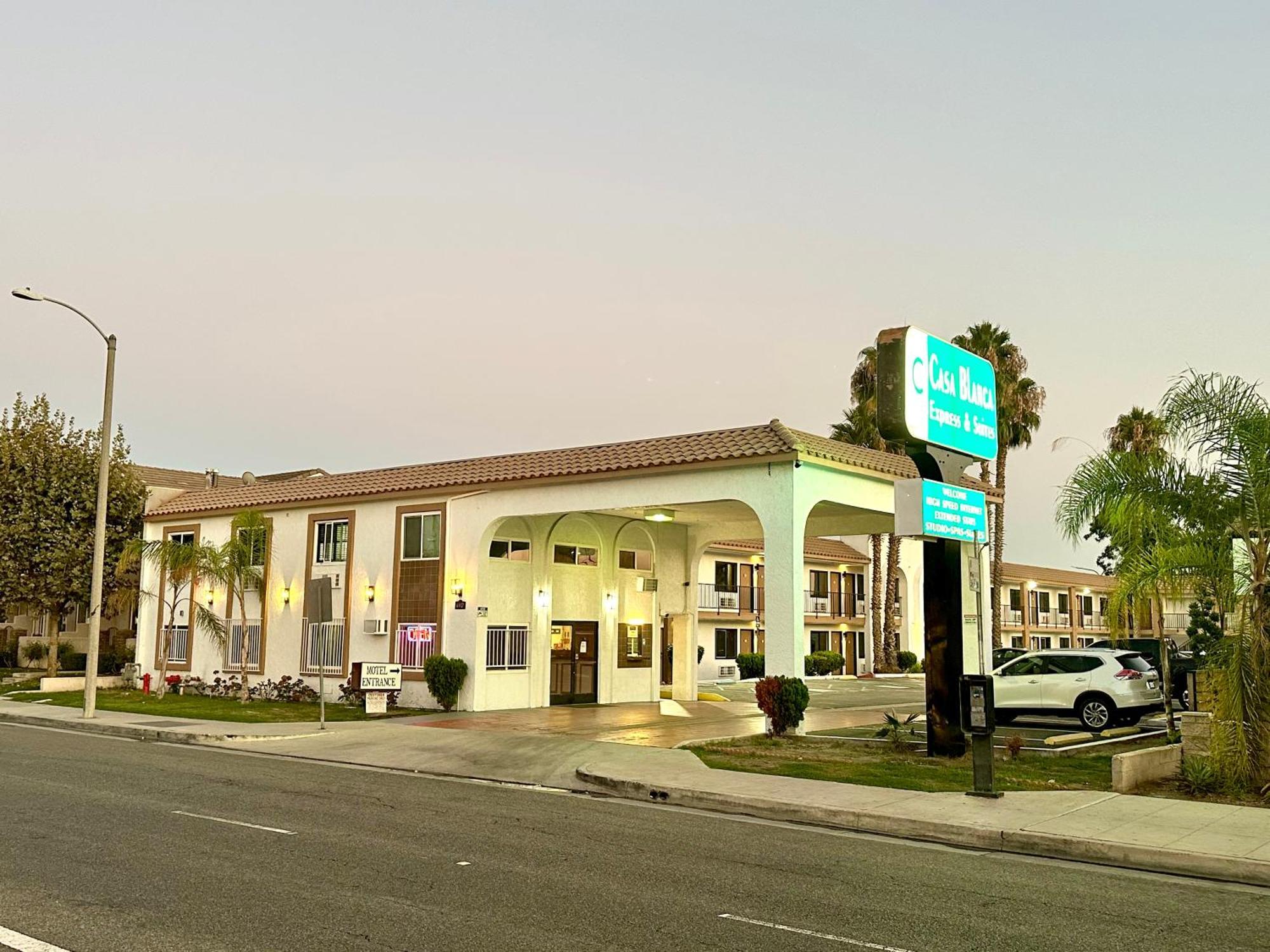 Casa Blanca Express & Suites Cypress Buena Park - Anaheim Area Esterno foto